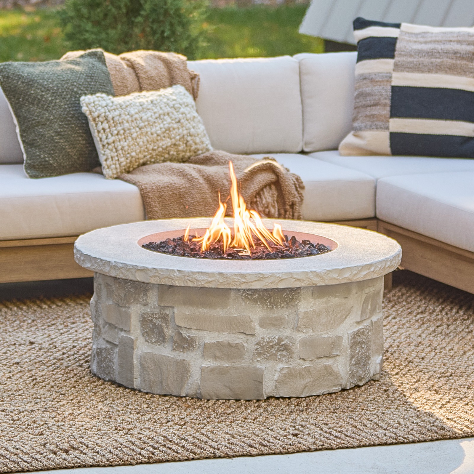 Scottsdale Stone Outdoor Propane Outdoor Fire Pit Table Made of Fake Stone Outdoor Fireplace by Real Flame