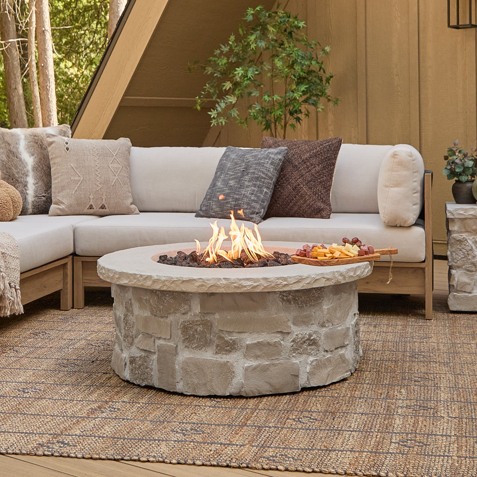 Scottsdale Stone Outdoor Propane Outdoor Fire Pit Table Made of Fake Stone Outdoor Fireplace by Real Flame