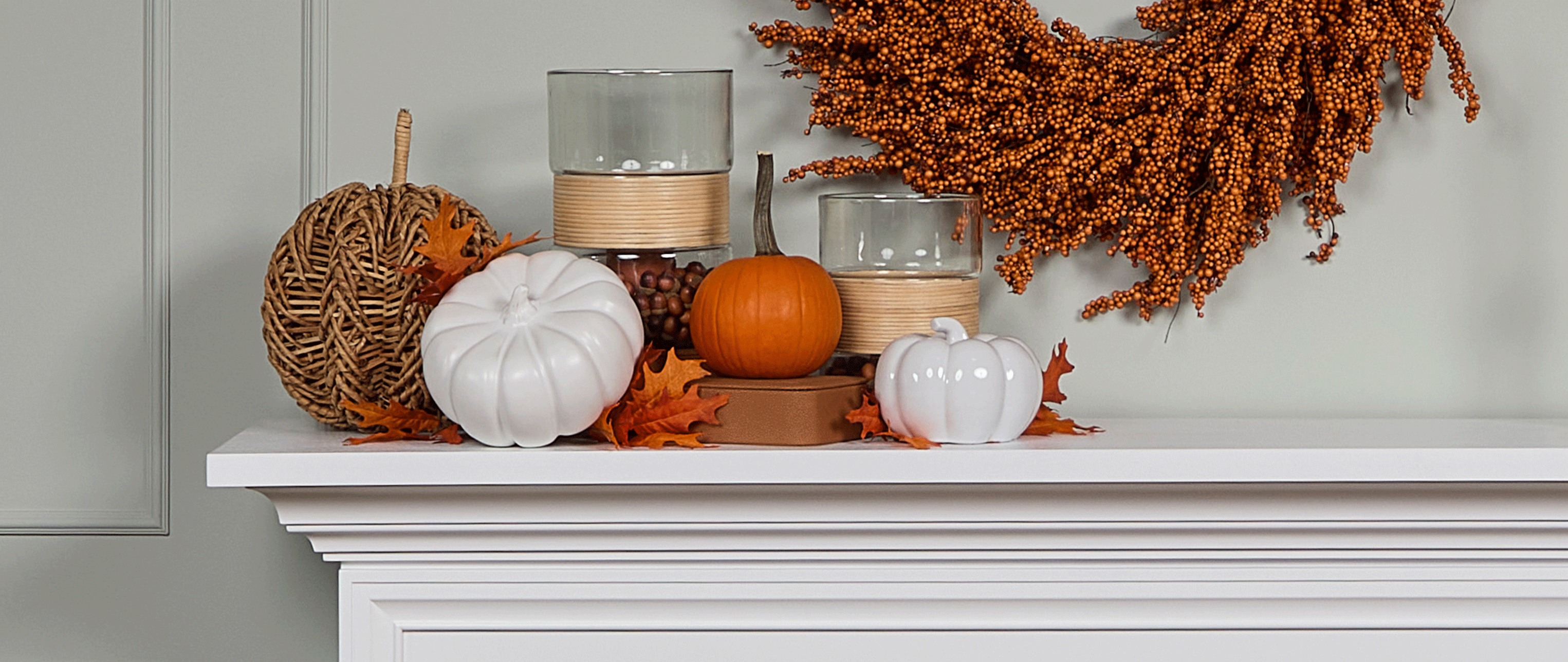 Tips on How to Decorate Your Mantel for the Harvest Season